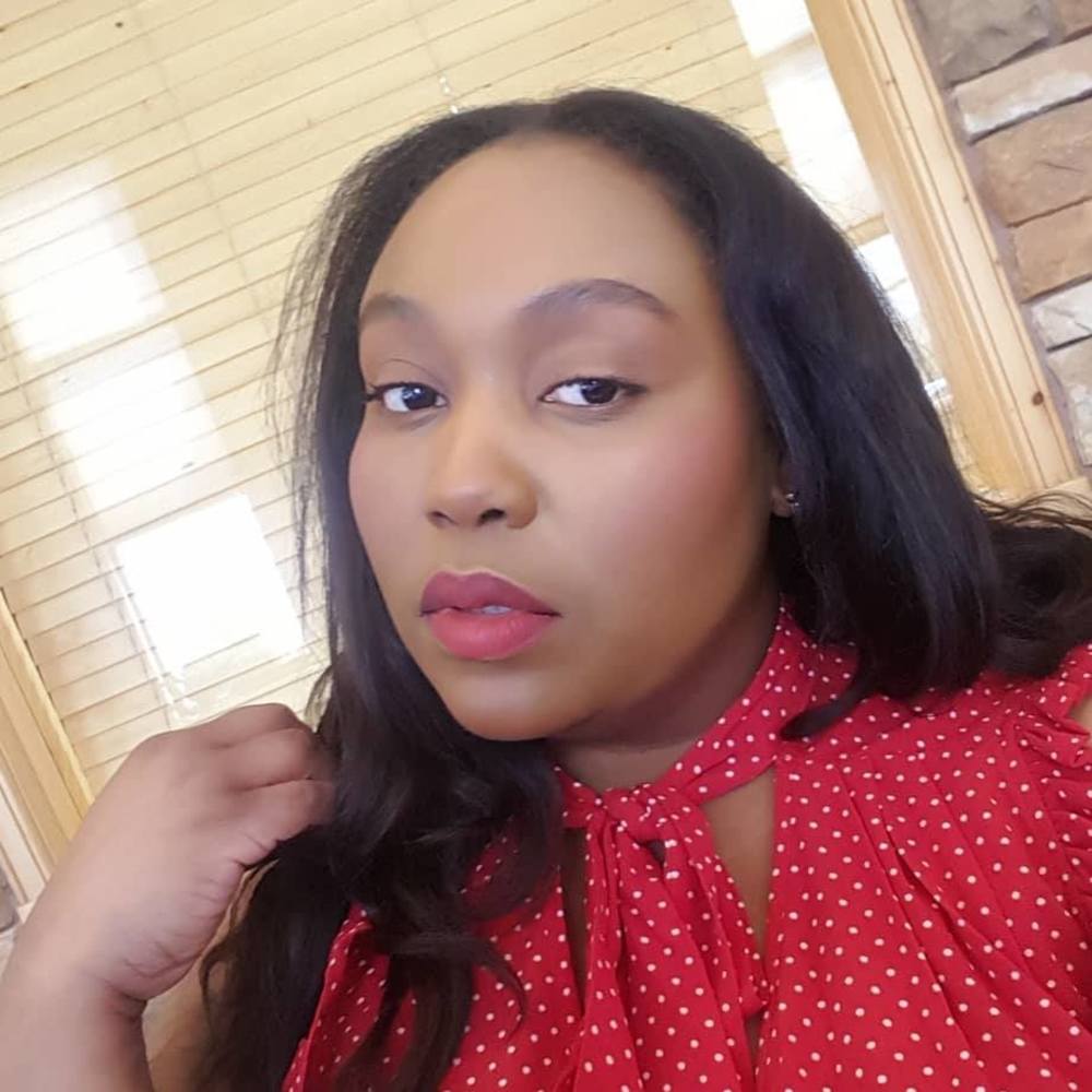 Meet your Posher, Aarika
